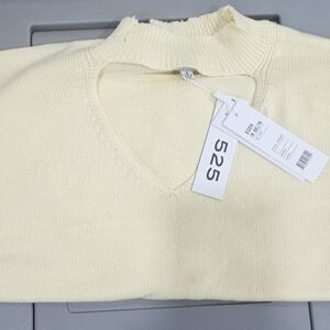 525 America  Butter V-Neck Vut Out Collar Distressed Hem Sweater NEW